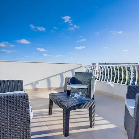 Centric And Modern Penthouse Close To Amenities Мсида Экстерьер фото